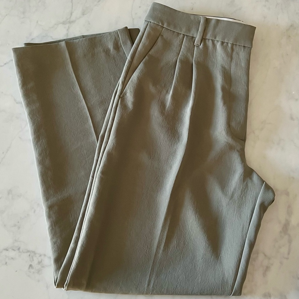 Aritzia Wilfred Effortless Pant - Light Grey